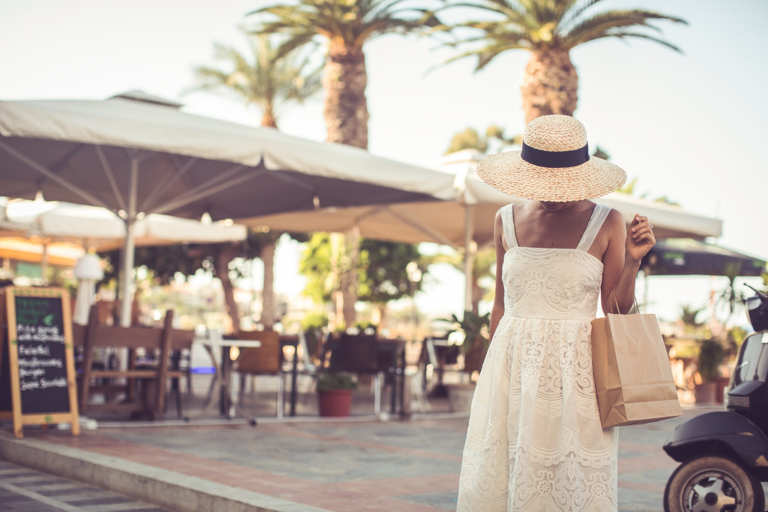 Shopping on Pine Avenue on Anna Maria Island